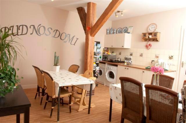 Apud Nos Domi Aparthotel Polsbroek Екстериор снимка